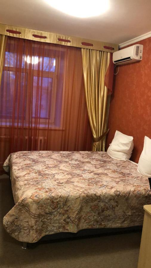 Mereke Hotel Оскемен Екстер'єр фото