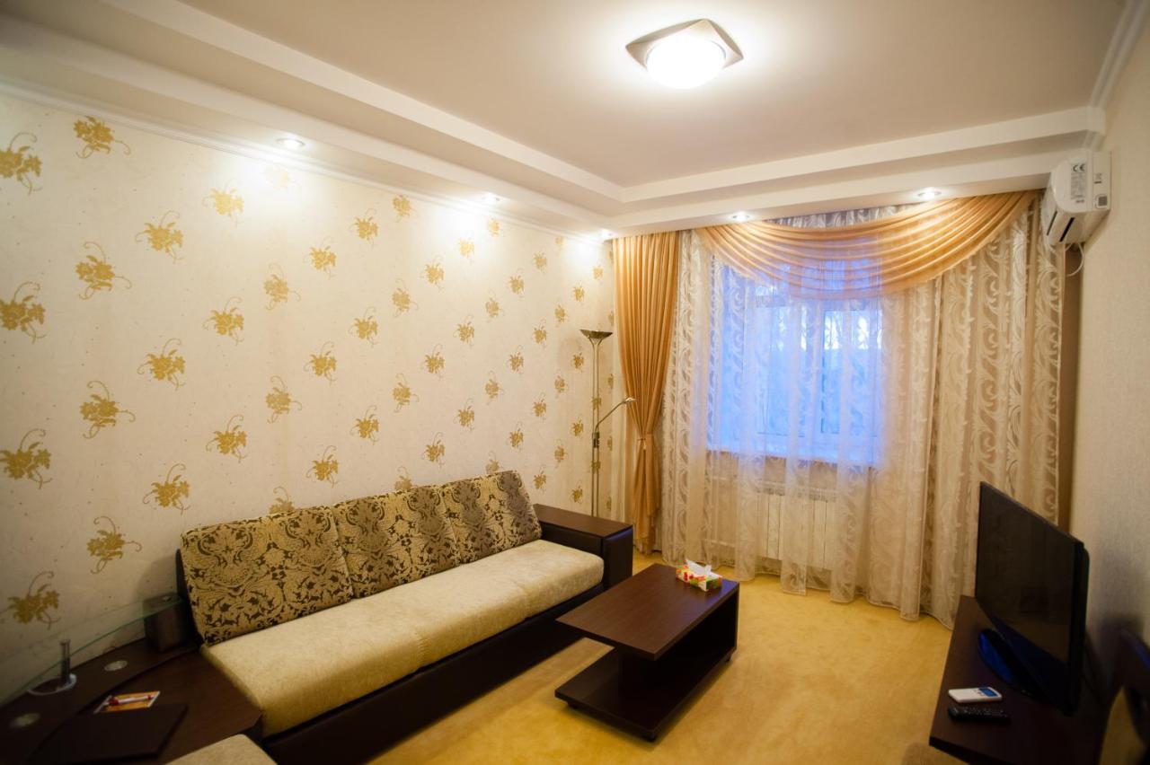 Mereke Hotel Оскемен Екстер'єр фото