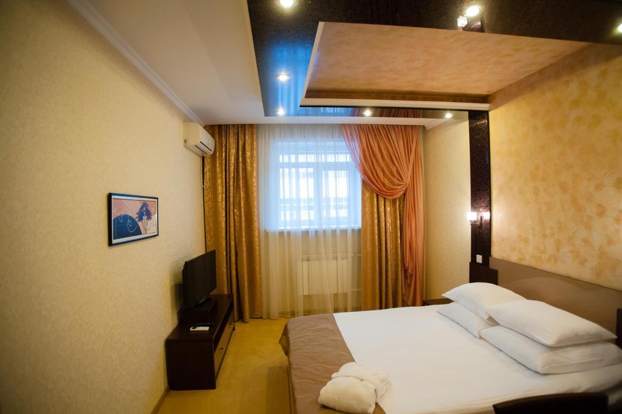 Mereke Hotel Оскемен Екстер'єр фото